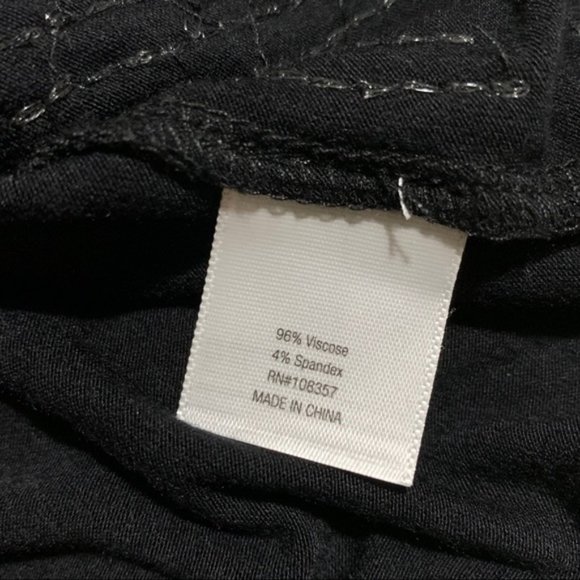 a.n.a. A New Approach Sequins Black Top size Small - Picture 5 of 8
